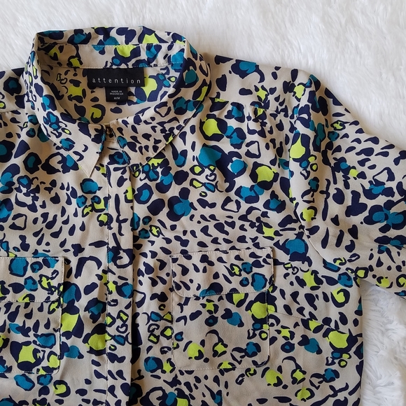 Ladies Medium Blouse Button Up Leopard Print - Picture 5 of 9